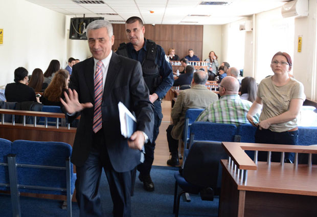 ПОНОВЉЕНИ ПОСТУПАК ПРОТИВ ИВАНОВИЋА: По три сведока обе стране